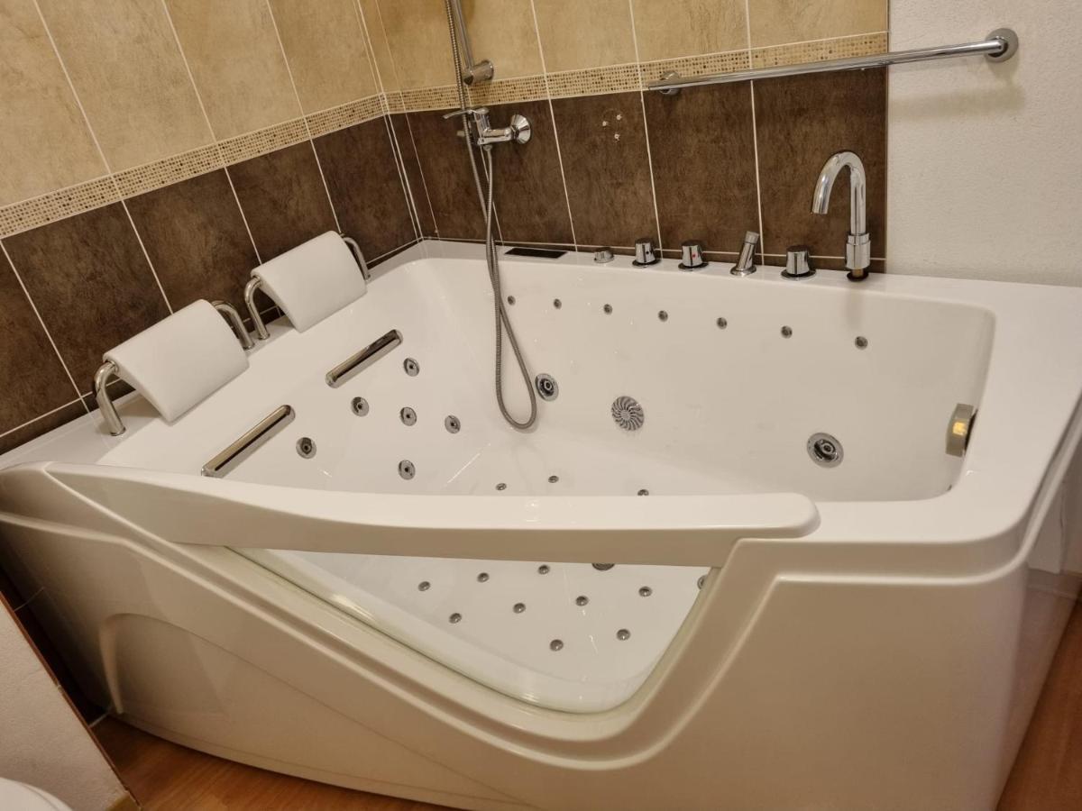 Les Orres 1800 Appartement 4 P Jacuzzi Balneo Prive Vue Piste Piscine Residence Dış mekan fotoğraf